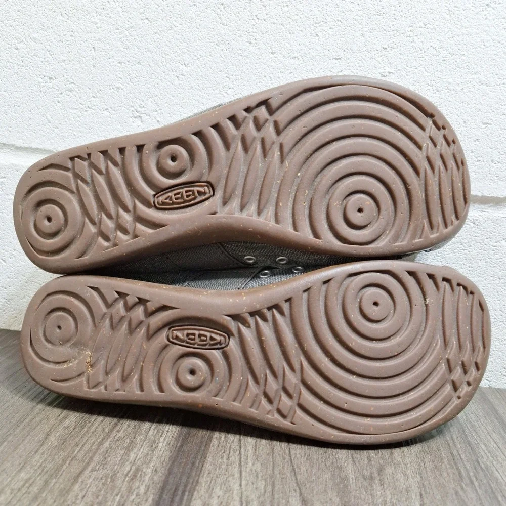 Keen Women's Size 9 Grey Canvas Mary Jane Elastic Strap Flats Shoes Slip On Shoe